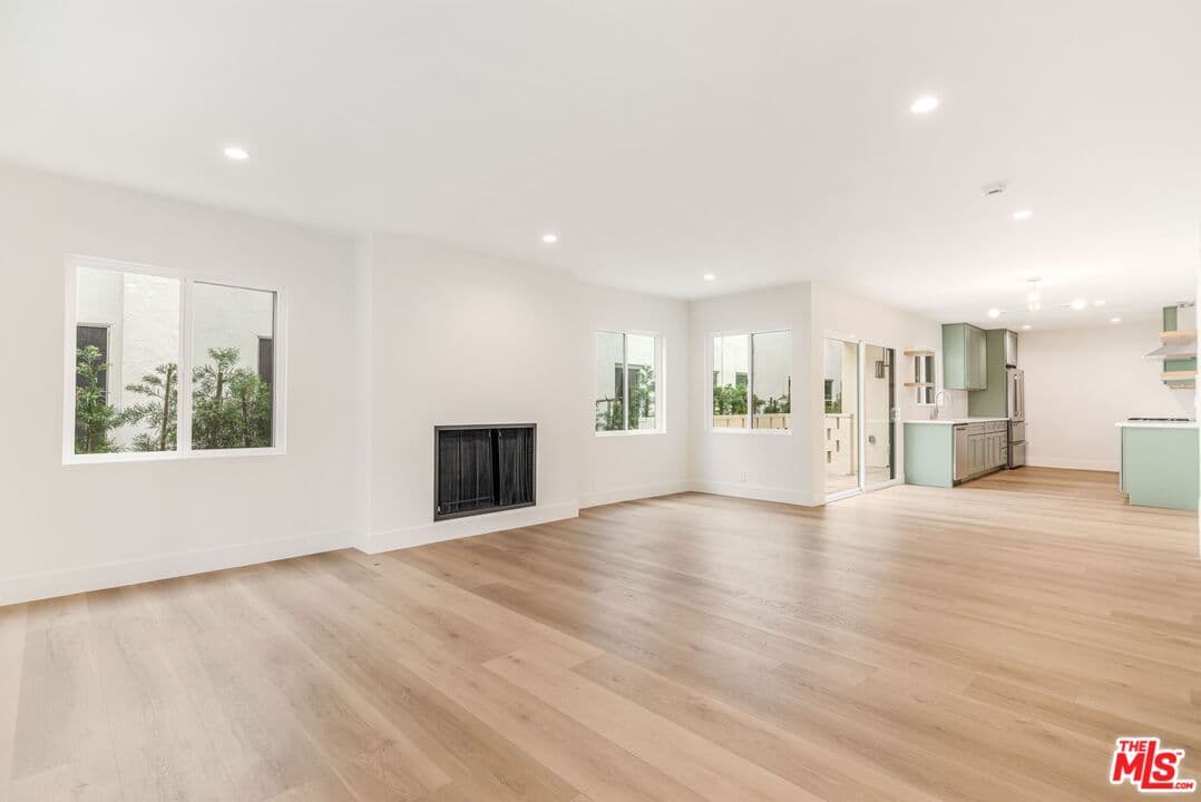 1 bd, 1 ba Townhouse in West Hollywood, CA — $3,995/mo — photo 1
