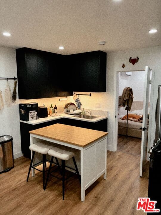 1BR House in Sherman Oaks β $1,995/mo