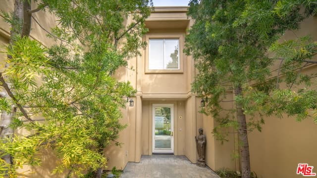 6 bd, 8 ba House in Los Angeles, CA — $25,000/mo — photo 2