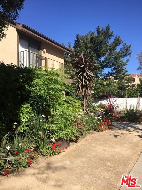 2 bd, 3 ba Condo in Santa Monica, CA — $5,300/mo — photo 2