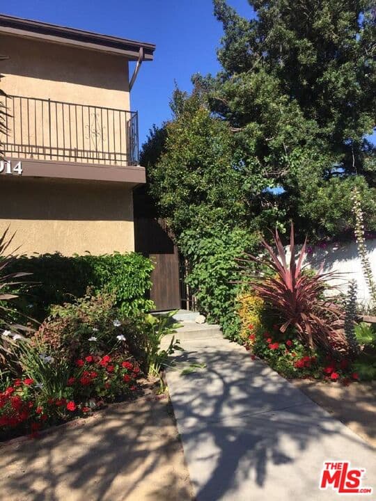 2 bd, 3 ba Condo in Santa Monica, CA — $5,300/mo — photo 1