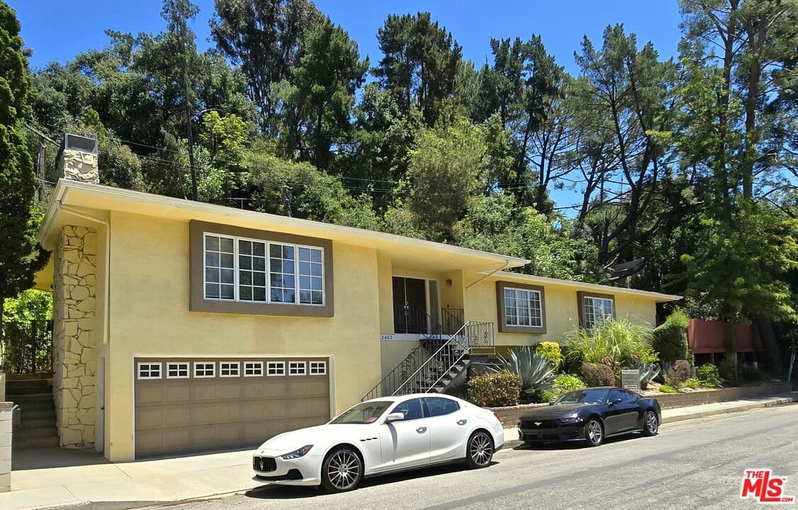 2 bd, 2 ba House in Los Angeles, CA — $6,100/mo — photo 1
