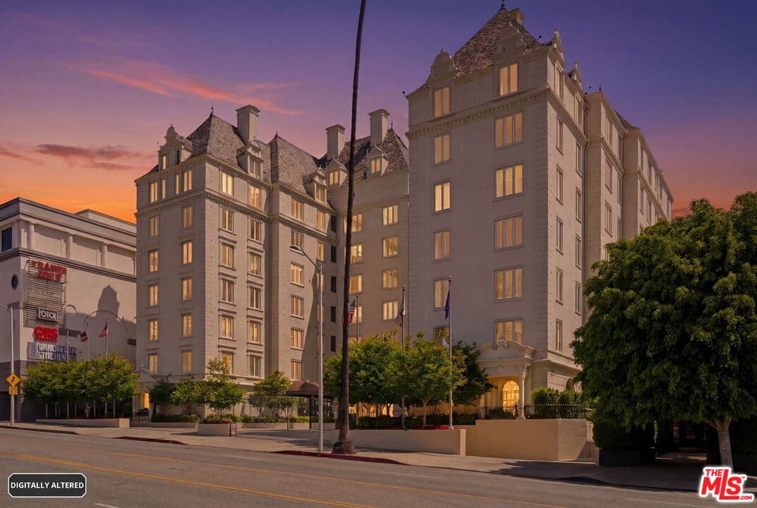 2 bd, 2 ba Condo in West Hollywood, CA — $5,800/mo — photo 1