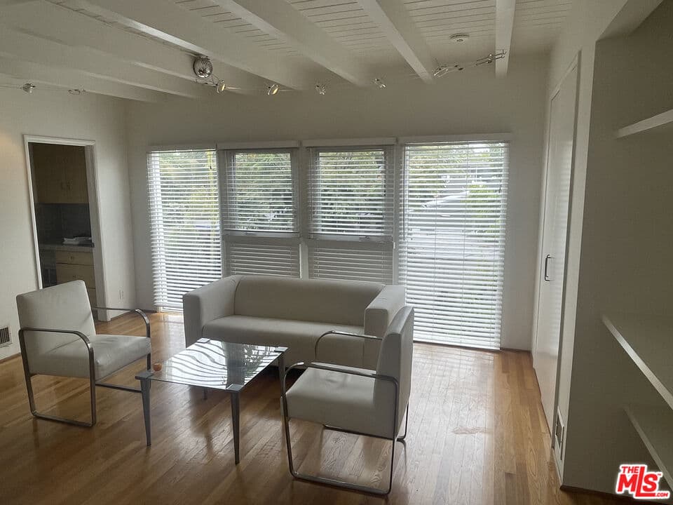 Studio, 1 ba Apartment in West Hollywood, CA — $2,750/mo — photo 2