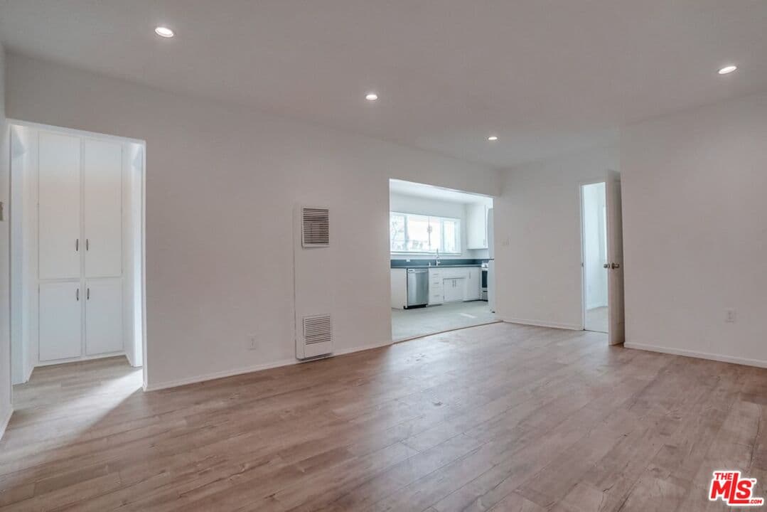 2 bd, 1 ba Apartment in Inglewood, CA — $2,595/mo — photo 1