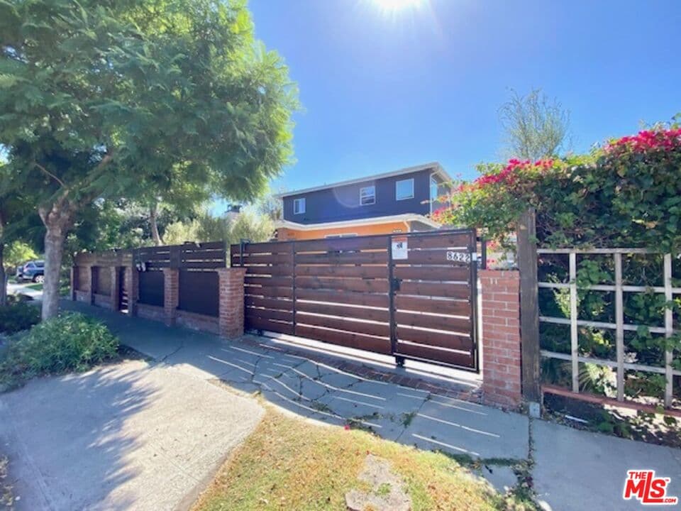 3 bd, 3 ba House in Los Angeles, CA — $5,750/mo — photo 1