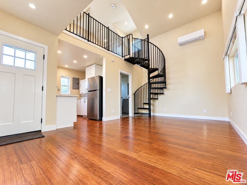 1 bd, 1 ba House in Los Angeles, CA — $2,950/mo — photo 1