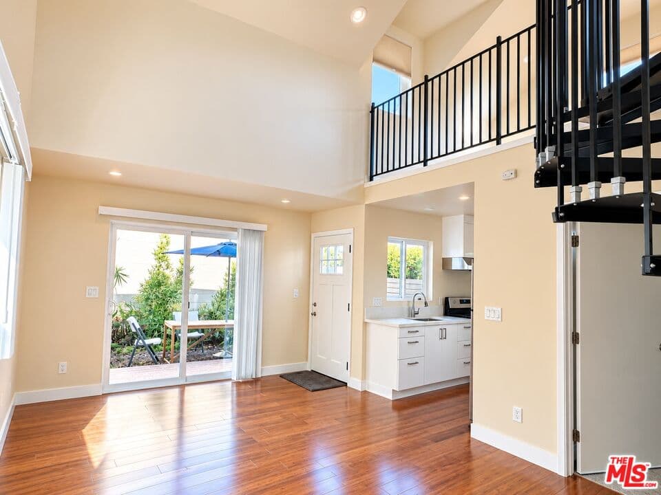 1 bd, 1 ba House in Los Angeles, CA — $2,950/mo — photo 2