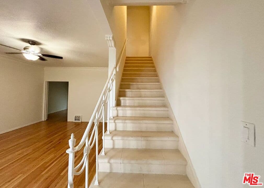 2 bd, 2 ba Townhouse in Beverly Hills, CA — $3,995/mo — photo 1