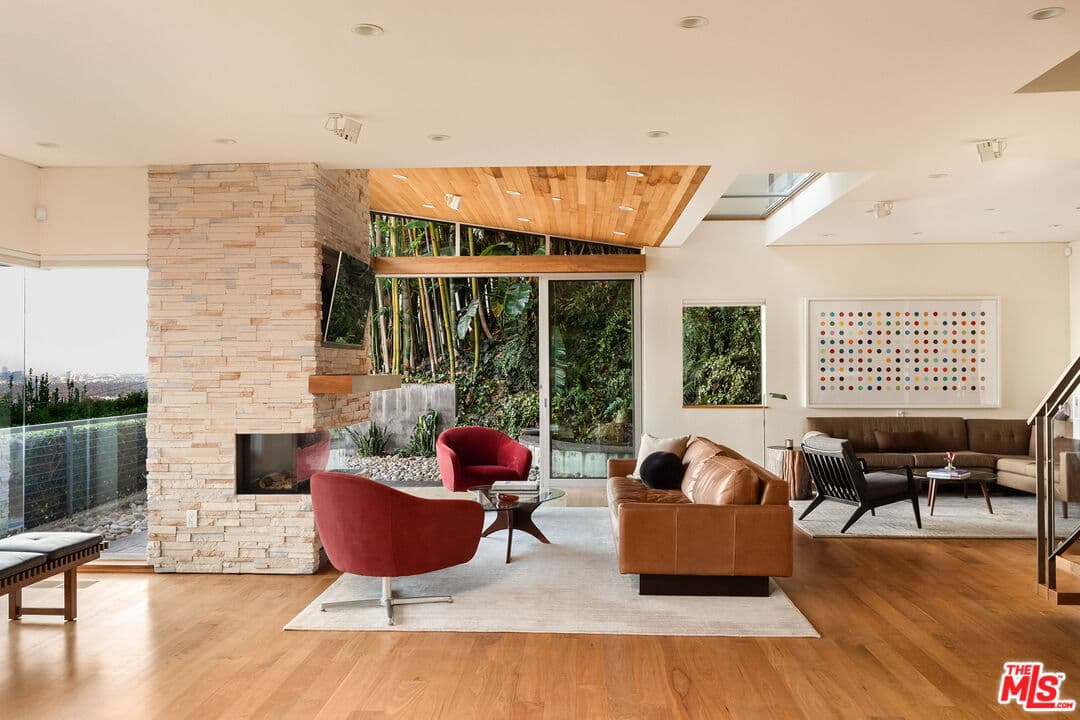 4BR House in Los Angeles β $17,250/mo