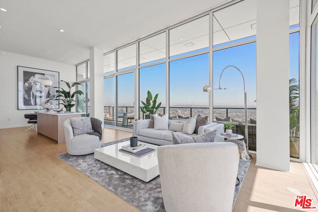 2 bd, 2 ba Apartment in Los Angeles, CA — $17,500/mo — photo 2