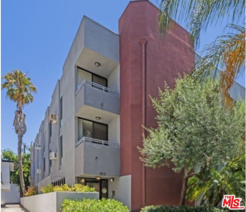 Studio Apartment in Los Angeles β $1,650/mo