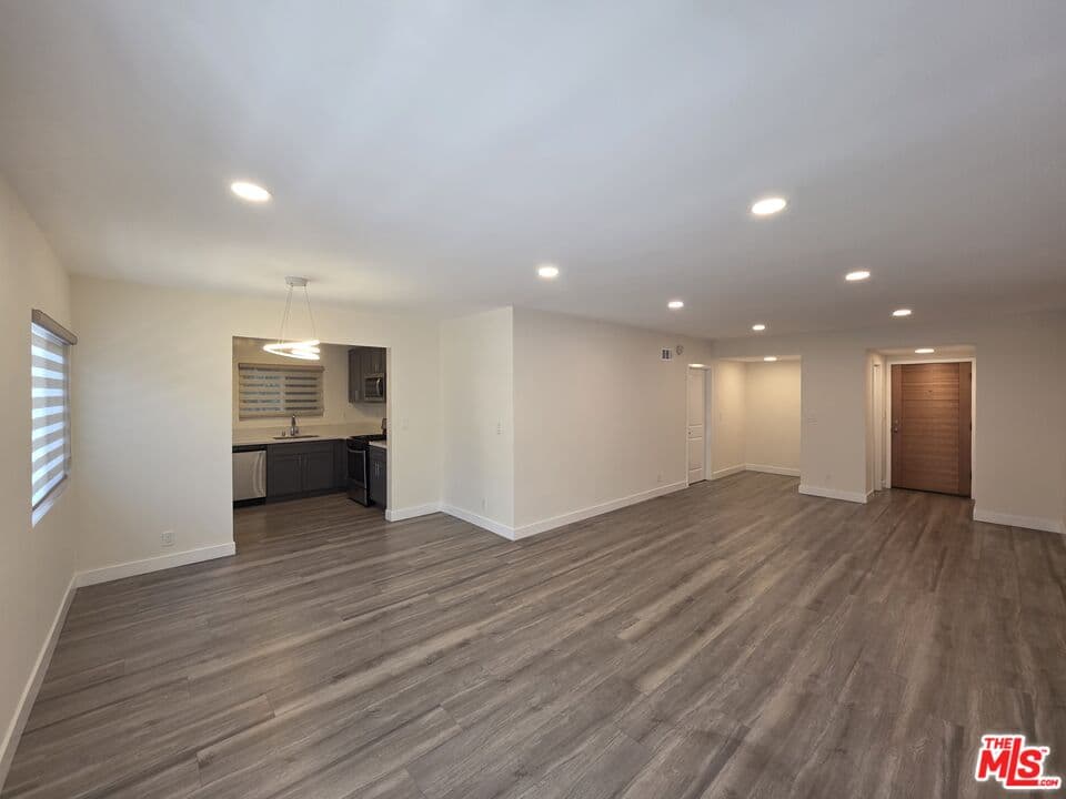 3BR Apartment in Los Angeles β $4,200/mo