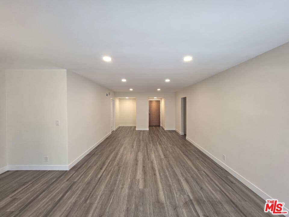 3 bd, 2 ba Apartment in Los Angeles, CA — $4,200/mo — photo 2