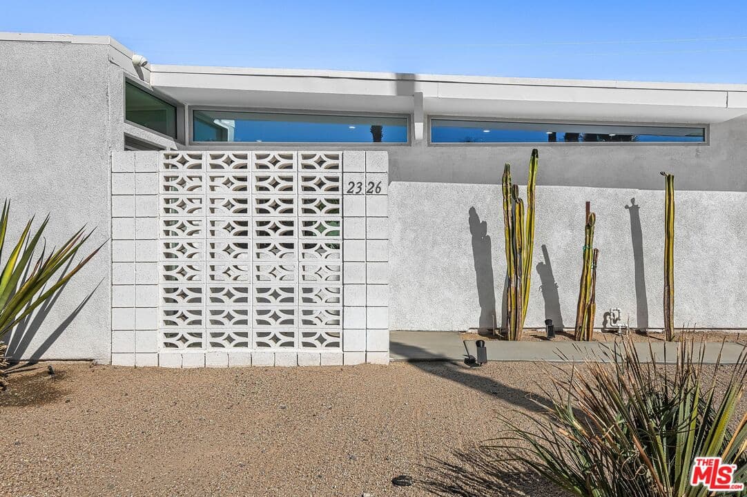 3 bd, 2 ba House in Palm Springs, CA — $4,000/mo — photo 2
