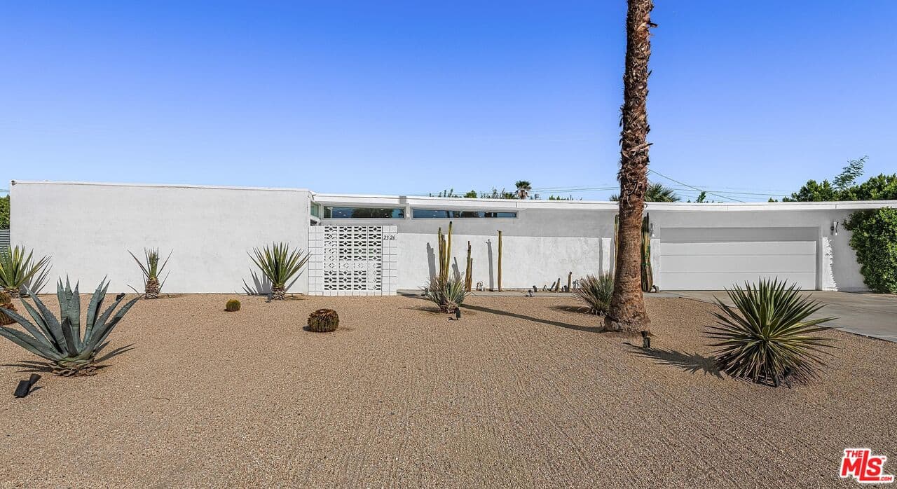 3 bd, 2 ba House in Palm Springs, CA — $4,000/mo — photo 1