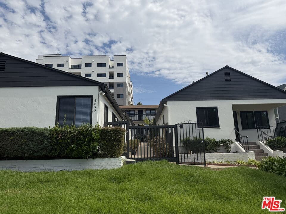 1BR Townhouse in San Diego — $2,000/mo