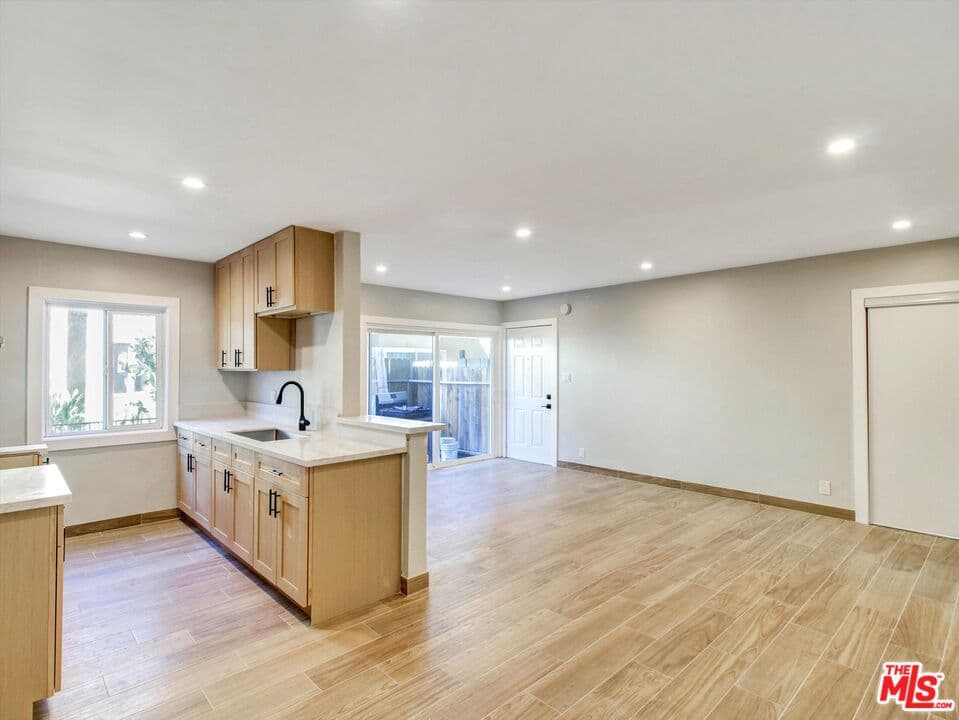 1BR Apartment in Panorama City — $1,850/mo