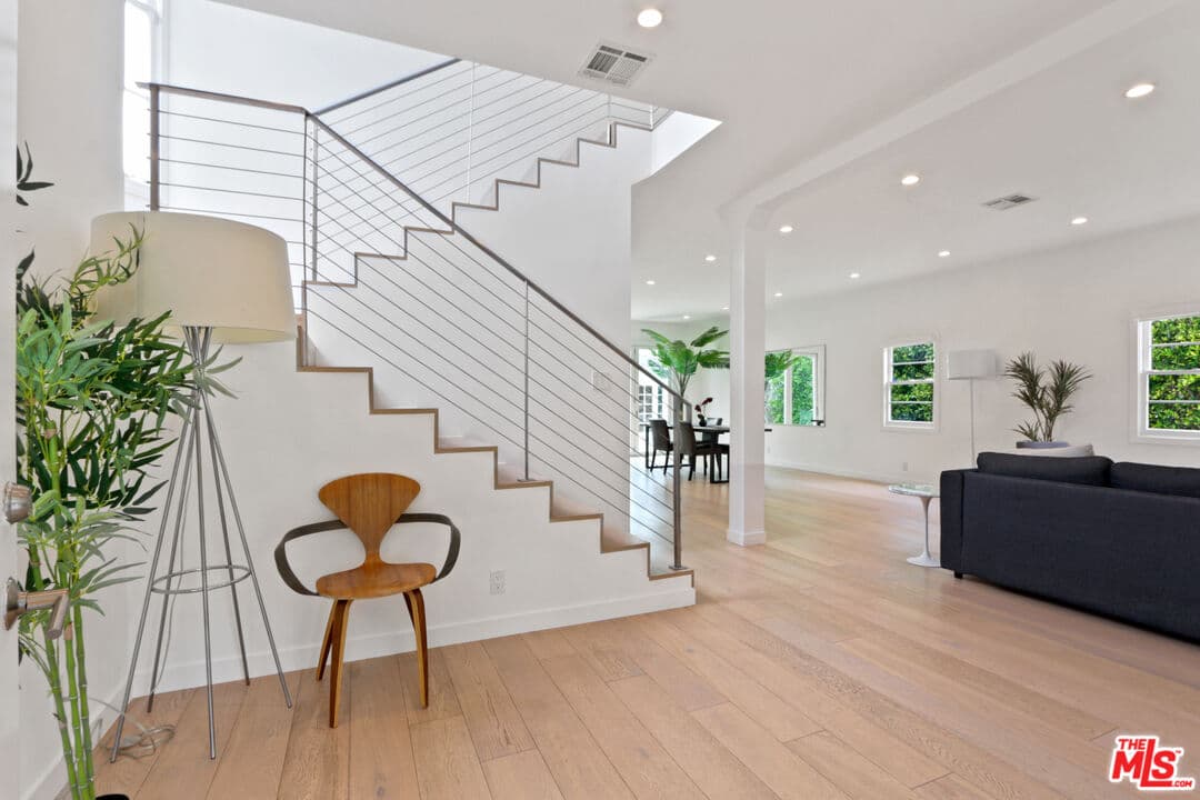 4 bd, 3 ba House in Santa Monica, CA — $11,995/mo — photo 2