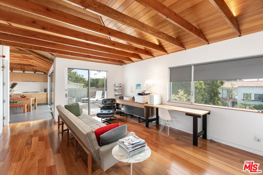 2 bd, 2 ba Townhouse in Santa Monica, CA — $8,884/mo — photo 2