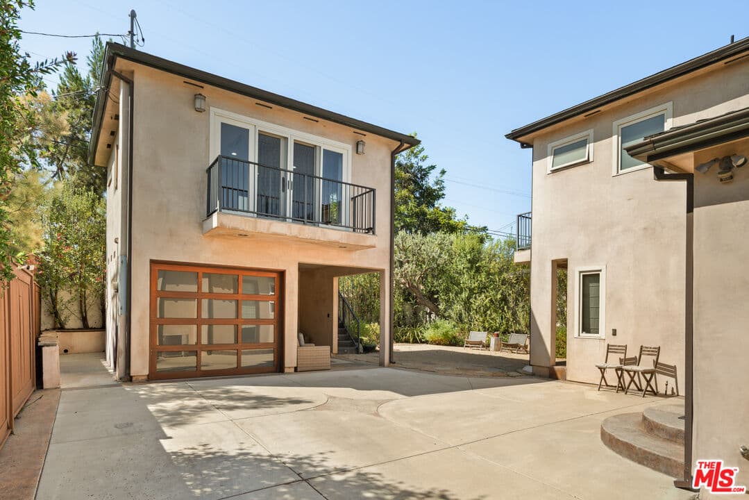 Studio House in Los Angeles β $2,295/mo
