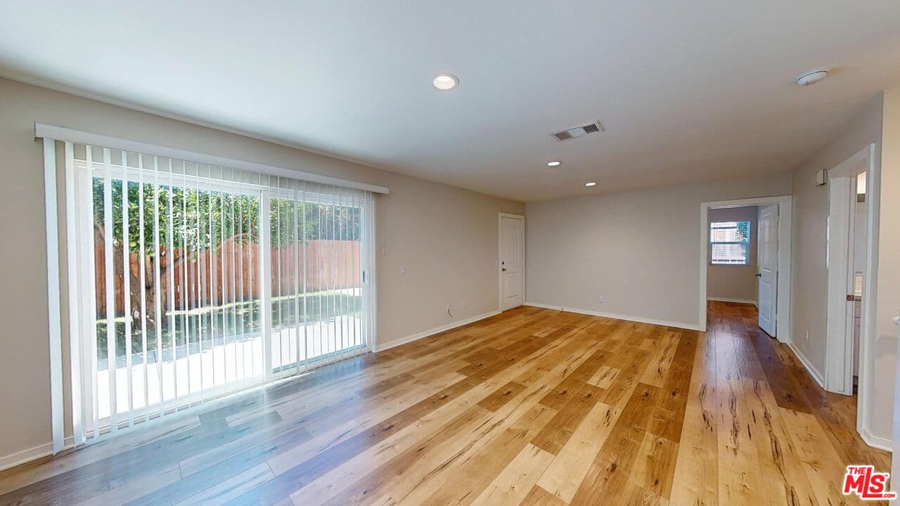 3 bd, 3 ba House in Van Nuys, CA — $3,700/mo — photo 2