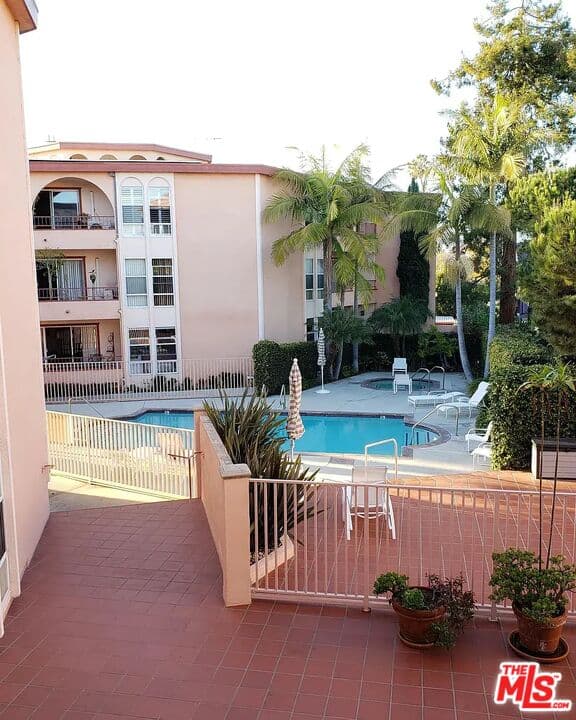1 bd, 1 ba Condo in Santa Monica, CA — $3,195/mo — photo 2