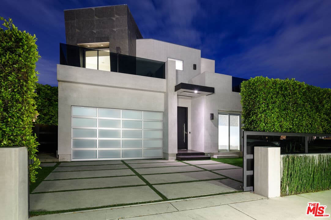 5 bd, 6 ba House in Los Angeles, CA — $23,000/mo — photo 1
