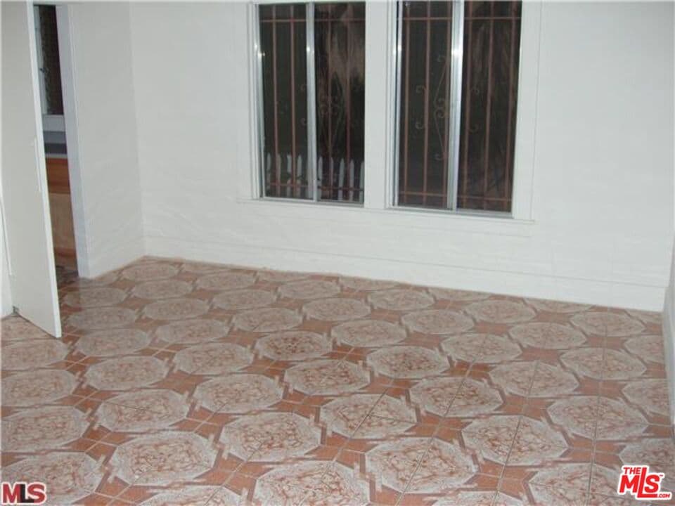 2 bd, 2 ba House in Los Angeles, CA — $3,100/mo — photo 1