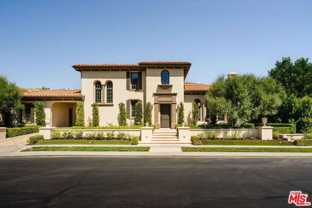 5 bd, 6 ba House in Calabasas, CA — $24,995/mo — photo 1