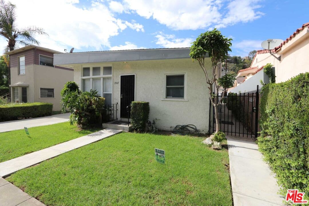 1 bd, 1 ba Apartment in Los Angeles, CA — $2,200/mo — photo 2