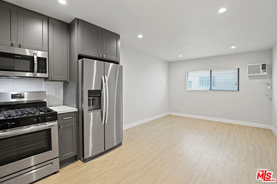 Studio, 1 ba Apartment in Los Angeles, CA — $1,995/mo — photo 1
