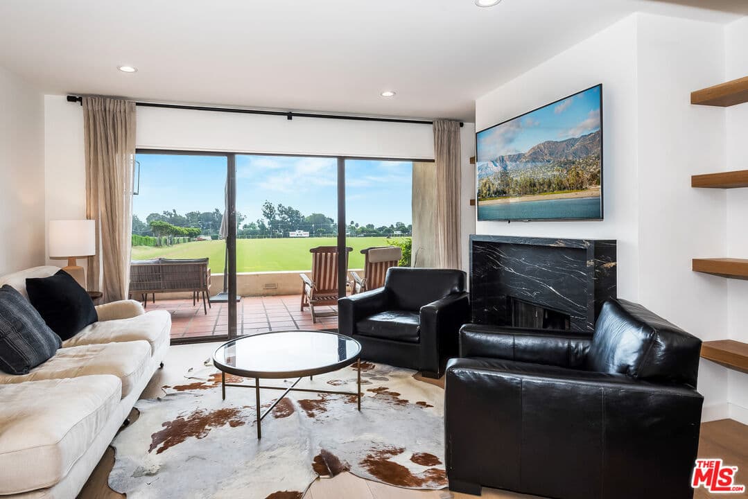 2 bd, 2 ba Condo in Carpinteria, CA — $4,500/mo — photo 1