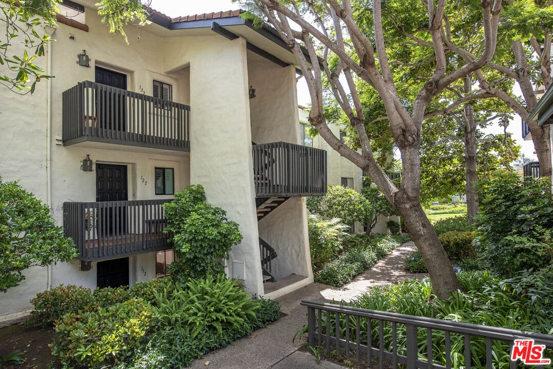 2 bd, 2 ba Condo in Carpinteria, CA — $4,500/mo — photo 2