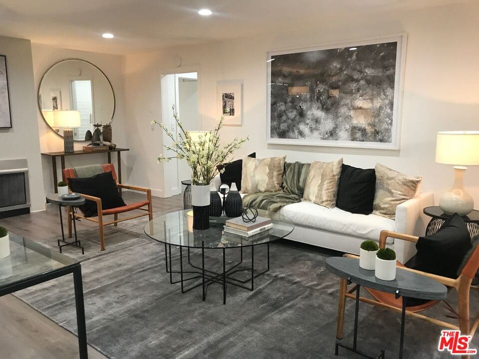 1 bd, 2 ba Condo in Los Angeles, CA — $2,995/mo — photo 1