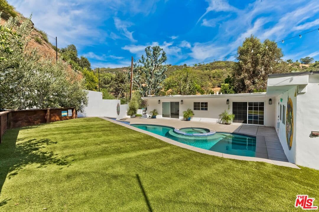 4 bd, 3 ba House in Los Angeles, CA — $8,995/mo — photo 1