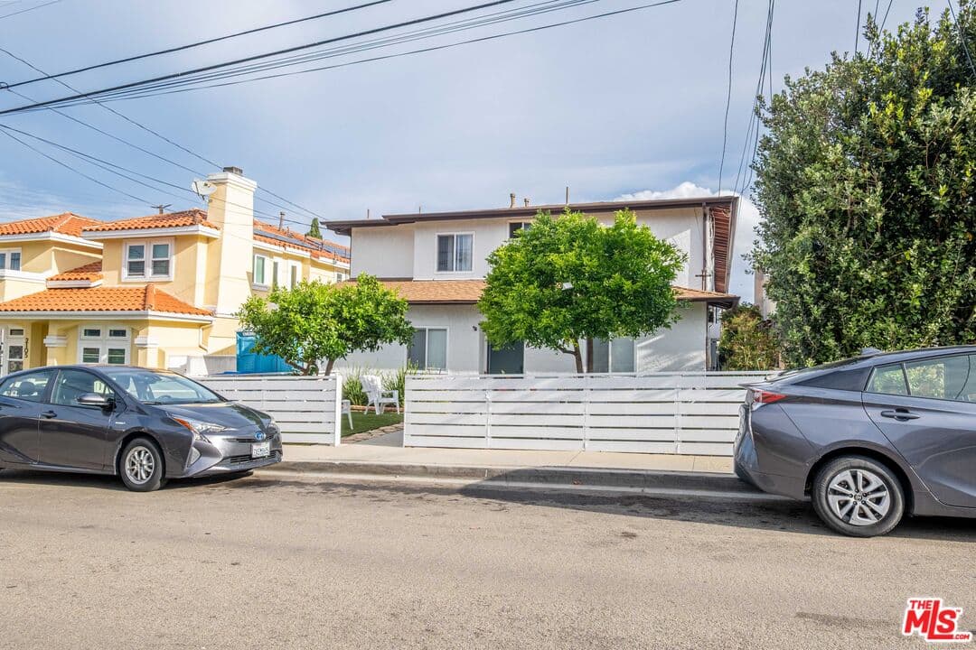 3 bd, 2 ba Apartment in Redondo Beach, CA — $4,500/mo — photo 1