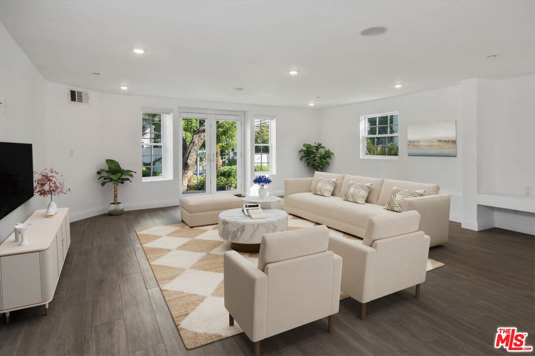 1 bd, 2 ba Condo in West Hollywood, CA — $3,999/mo — photo 1