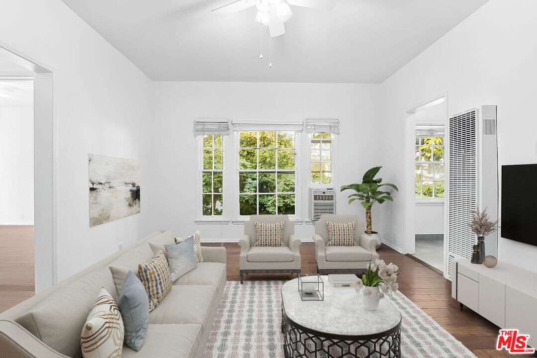 1 bd, 1 ba Townhouse in West Hollywood, CA — $2,695/mo — photo 2