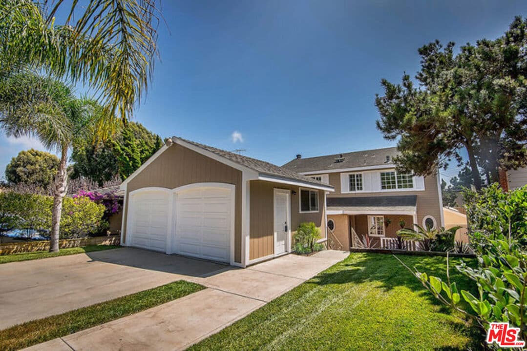 4 bd, 3 ba House in Playa Del Rey, CA — $8,750/mo — photo 2