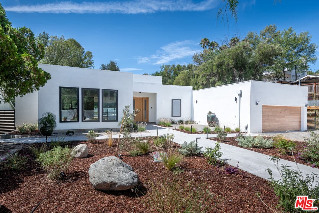 6 bd, 6 ba House in Los Angeles, CA — $16,250/mo — photo 2