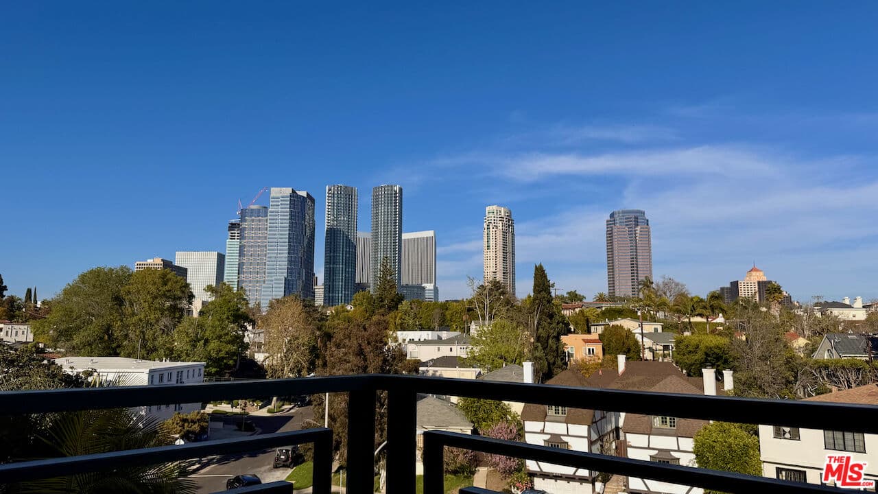 2 bd, 3 ba Condo in Los Angeles, CA — $5,995/mo — photo 1