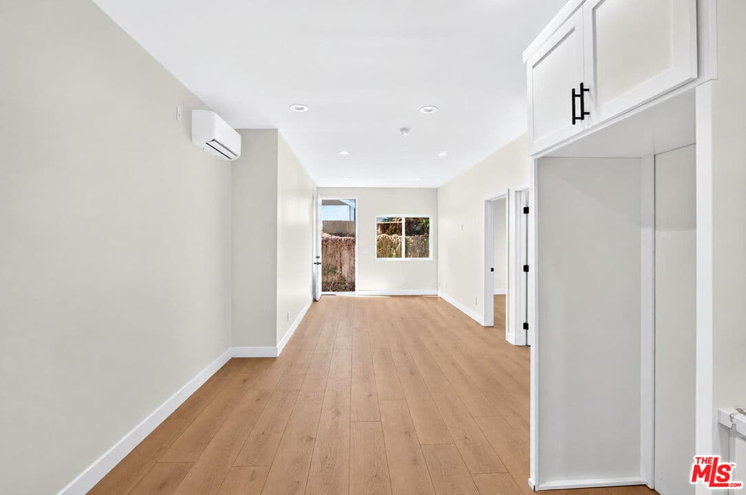 2 bd, 1 ba Townhouse in Los Angeles, CA — $2,650/mo — photo 1