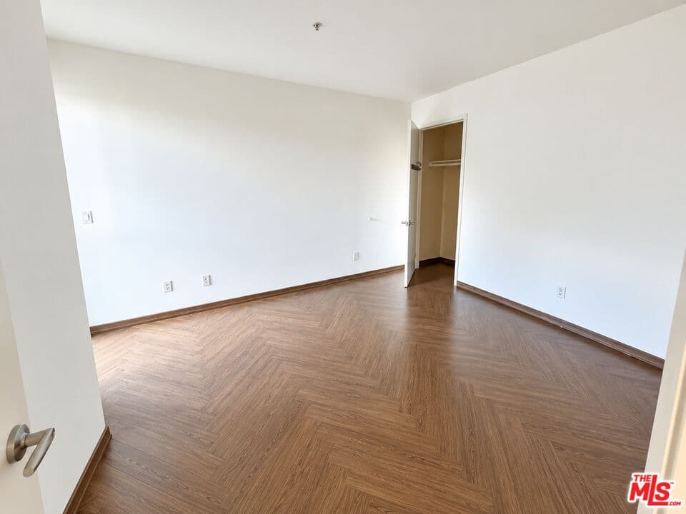 3 bd, 2 ba Condo in Los Angeles, CA — $4,000/mo — photo 2