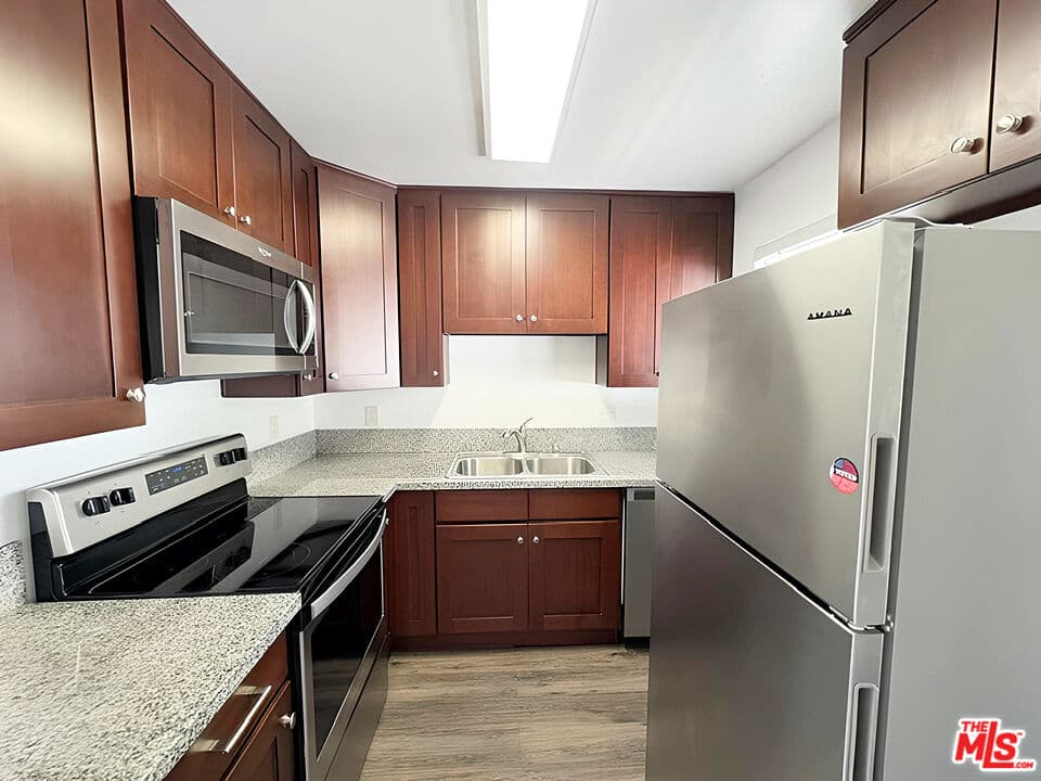 1 bd, 1 ba House in Los Angeles, CA — $1,695/mo — photo 2