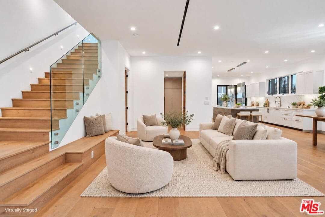 Spacious Living Area_ VIRTUALLY STAGED (photo 2 of 25)