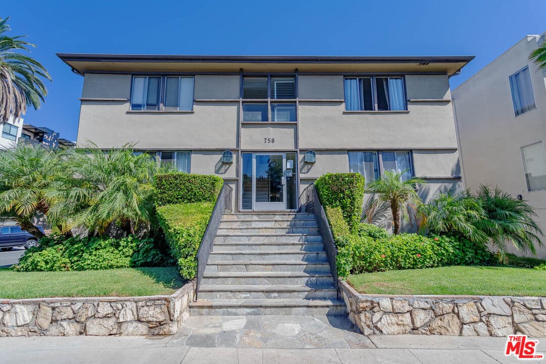 1 bd, 1 ba Apartment in Los Angeles, CA — $2,100/mo — photo 1