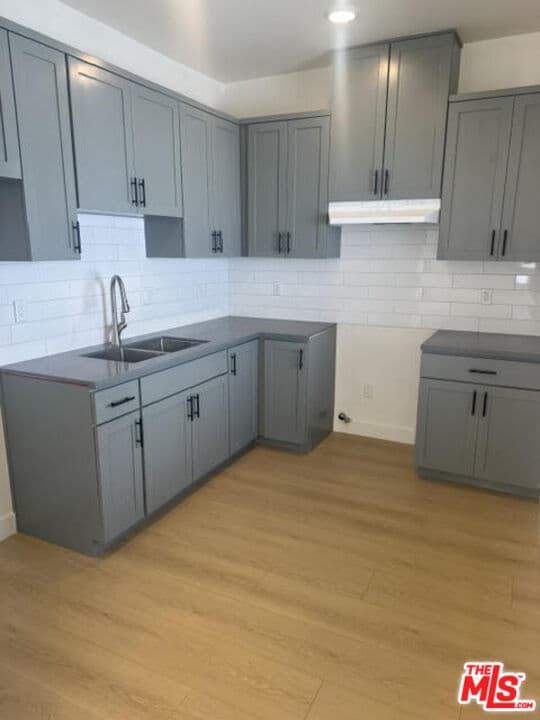 2 bd, 1 ba Townhouse in Los Angeles, CA — $2,580/mo — photo 2