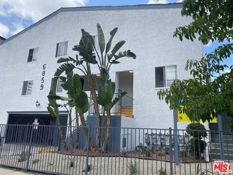 1 bd, 1 ba Condo in Los Angeles, CA — $1,495/mo — photo 2