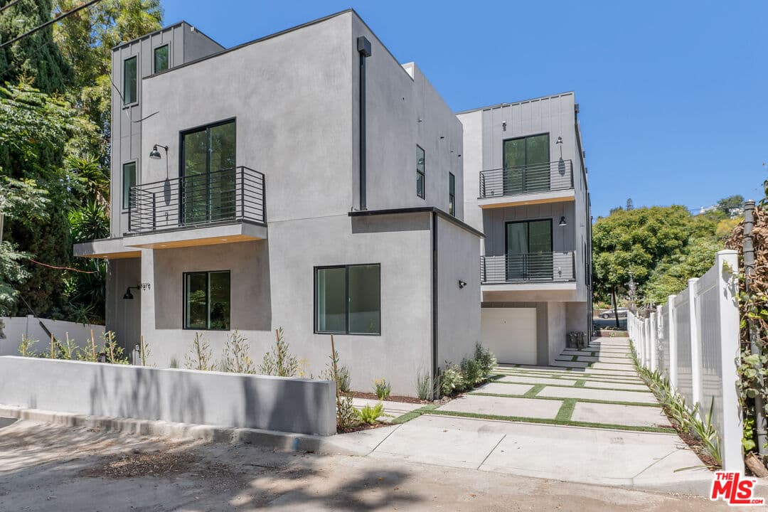 4 bd, 4 ba Townhouse in Los Angeles, CA — $6,495/mo — photo 2
